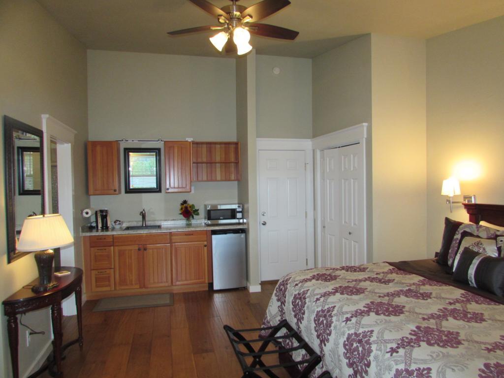 Friday Harbor Grand Bed & Breakfast Bagian luar foto