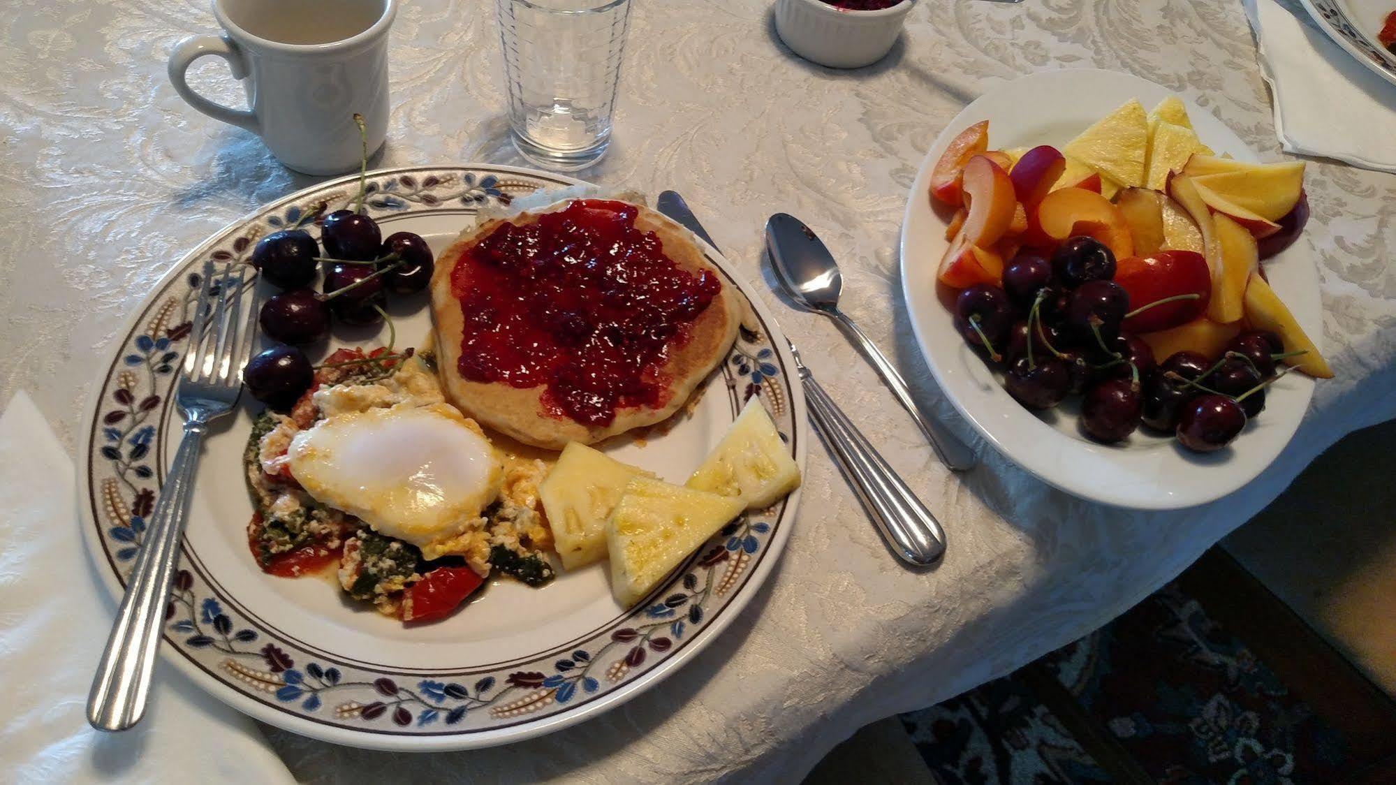 Friday Harbor Grand Bed & Breakfast Bagian luar foto